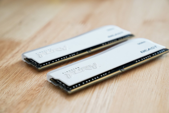 Las RAM DDR4 se siguen usando mucho, pero las DDR5 dan mayor velocidad. Foto: Maxi Failla